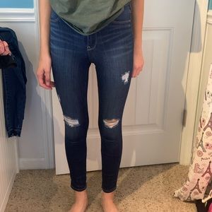 Hollister girls ripped jeans 25”w26”L